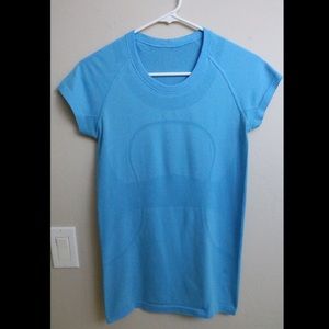 Size 6 LuLu athletic shirt!